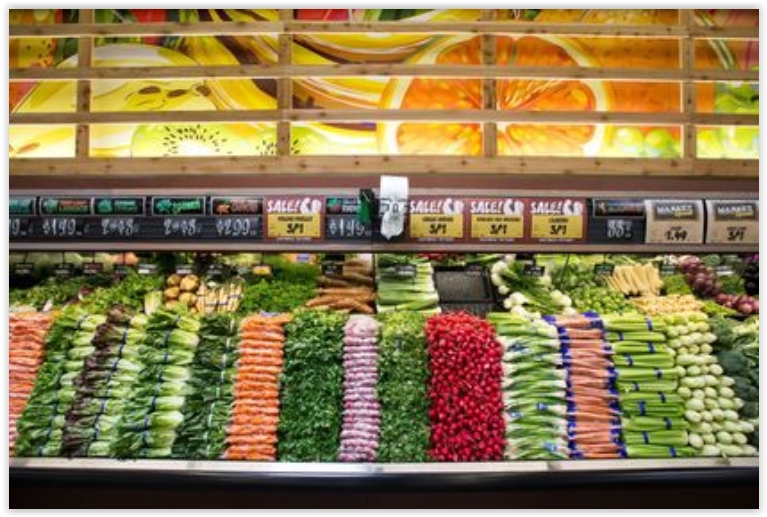 Image of fresh produce at a grocery store
