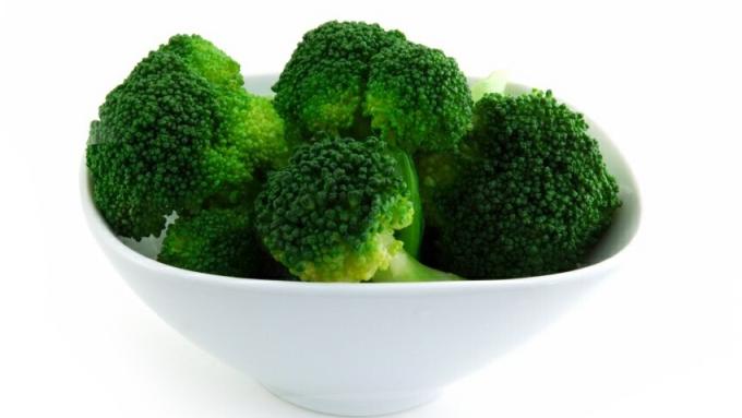 image of steamed brocolli
