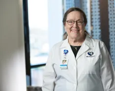 Dr. Karen Lauer-Silva