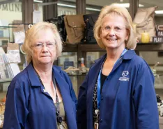 Jennie Edmundson gift shop volunteers