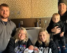 Emilee and Molly Jensen Deliver on Same Day