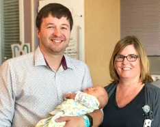 Image for post: NICU Dad Reunites With Nurse Who Cared for Him 29 Years Ago