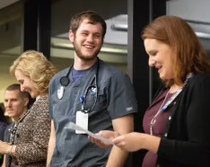 Image for post: Methodist Hospital Nurse 'Stood Out Like a Beacon of Light' for Patient