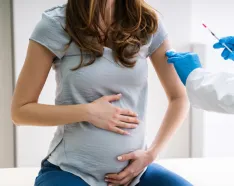 Image for post: Considering the COVID-19 Vaccine During Pregnancy? Here's What You Need to Know