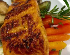 Image for post: Healthy Recipe: Marinated Salmon with Lemon and Rosemary