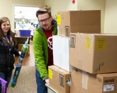 Image for post: Christmas Is for Caring: Methodist Employees Give Back