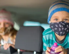 Image for post: How to Balance Kids' Fall and Winter Activities With COVID-19 Safety