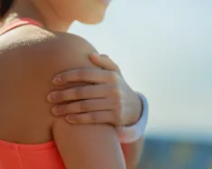 Image for post: Don't Let Shoulder Pain Sideline Summer Fun