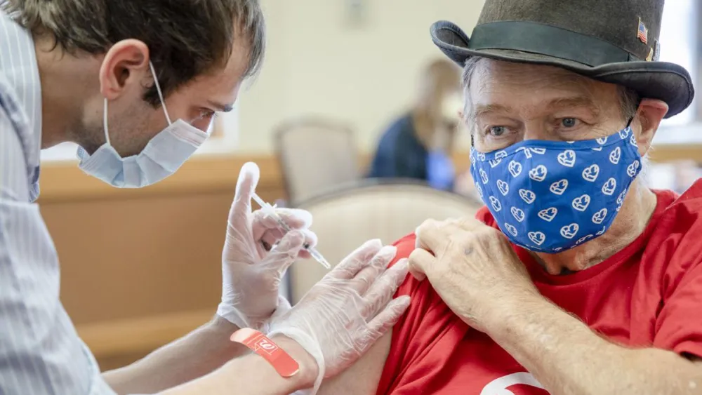 Dunklau Gardens resident gets COVID-19 vaccine