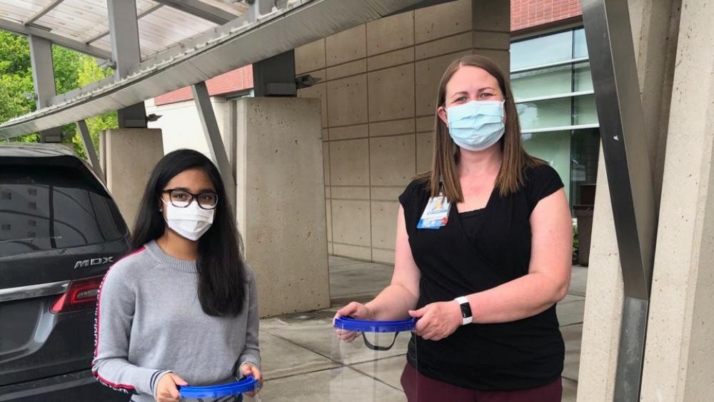 Mahika Kanchanam delivers PPE to Methodist Women's Hospital in spring 2020
