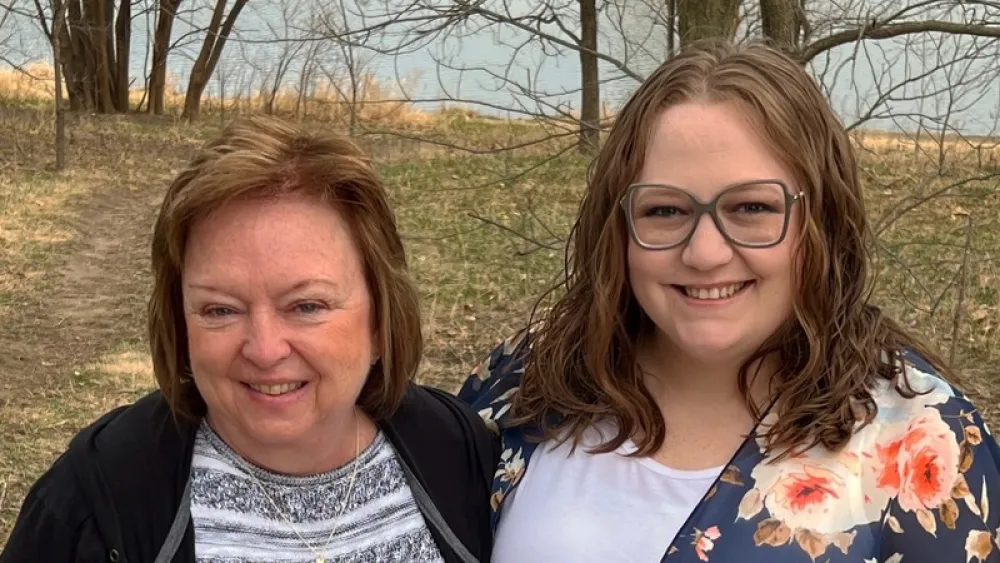 Cathy Landas, RN and DAISY Award recipient Jessica White, RN