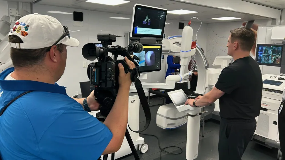 Methodist hosts hands-on surgical experience truck in celebration of 1,000th Ion bronchoscopy case