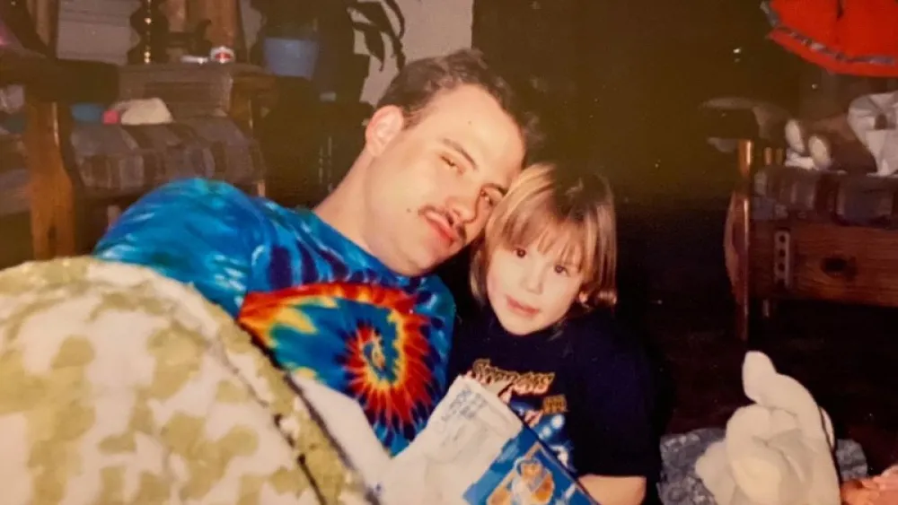 Image for post: Jennie Edmundson Staff Lines Hall to Honor Organ Donor During His Final Moments