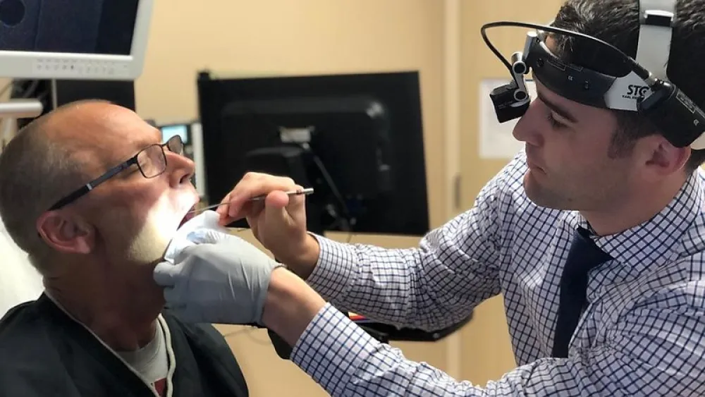 Image for post: HPV Cancer Survivor Takes to Twitter to Thank the Methodist MVPs Who Saved His Life