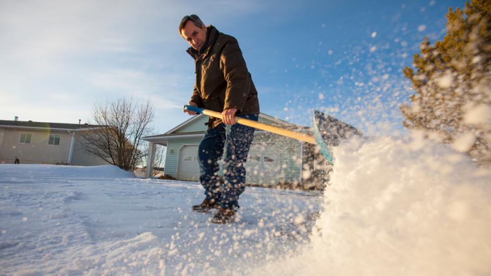 Image for post: Take the Strain out of Snow Shoveling With These Tips
