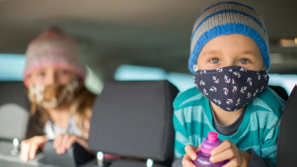 Image for post: How to Balance Kids' Fall and Winter Activities With COVID-19 Safety