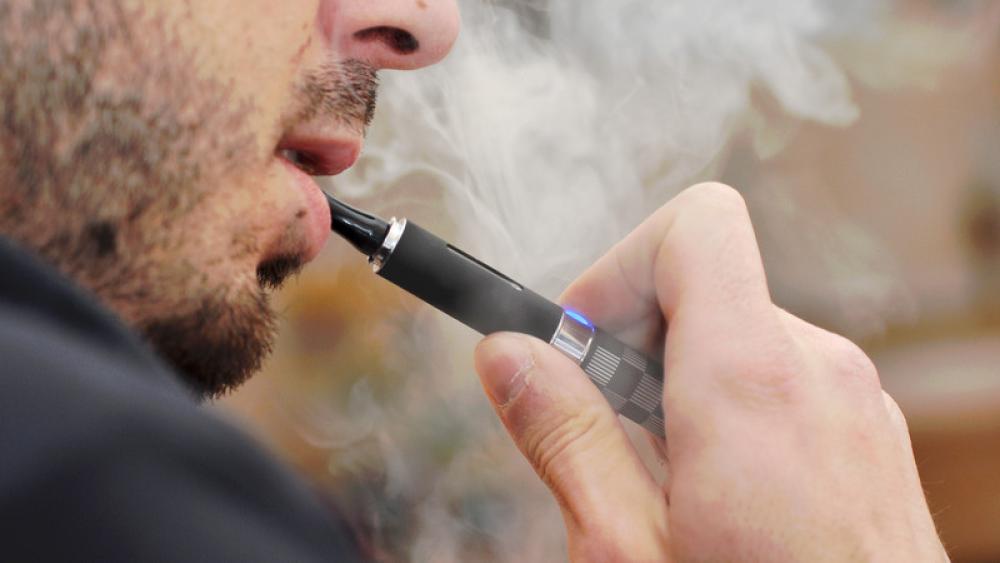 Image for post: Vaping Danger in Spotlight as Lung Injury Cases Mount
