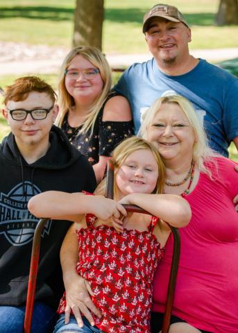 Methodist bariatric clinic patient Tammy Kroft spends time with her family