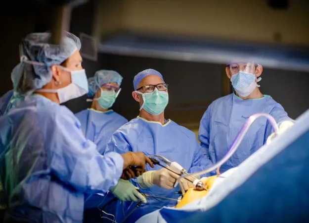 Dr. Brad Winterstein performs a laparoscopic sleeve gastrectomy procedure at Methodist Hospital