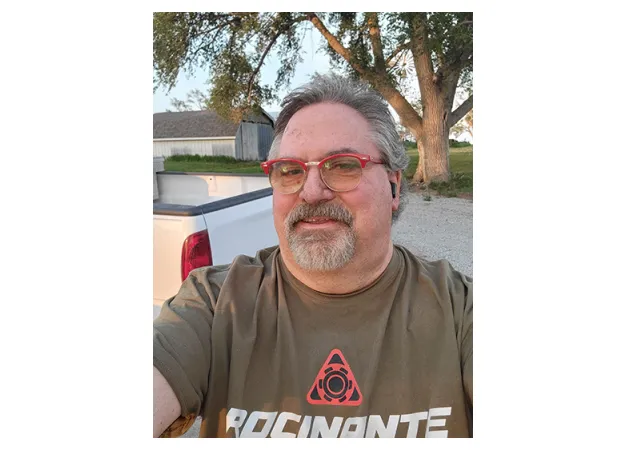 Pete Gunderson post-surgery selfie